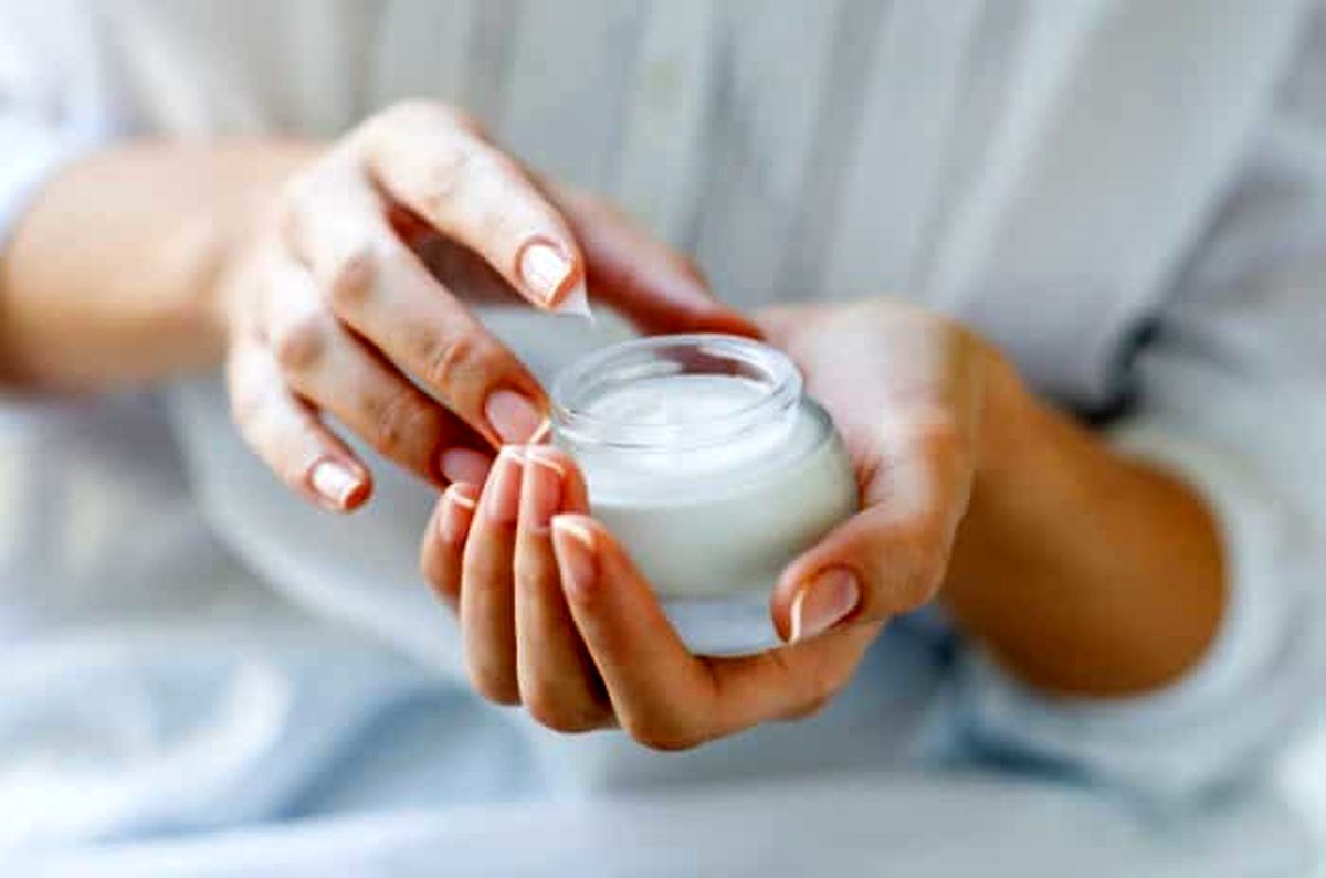 برای جوون موندن دستتون این کرم خونگی رو درست کنید + دستور و روش ساخت