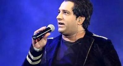 تصویر تلخ مادر امید جهان در مراسم تشییع