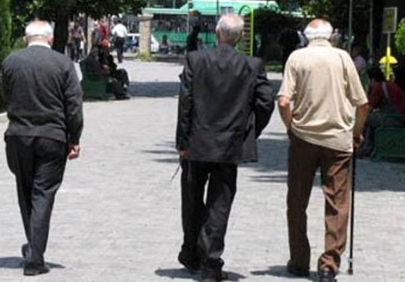 تخفیف ویژه برای بازنشستگان در خرید اقساطی لوازم خانگی  | چگونه وام بدون بهره بازنشستگان را آنلاین ثبت‌نام کنیم؟
